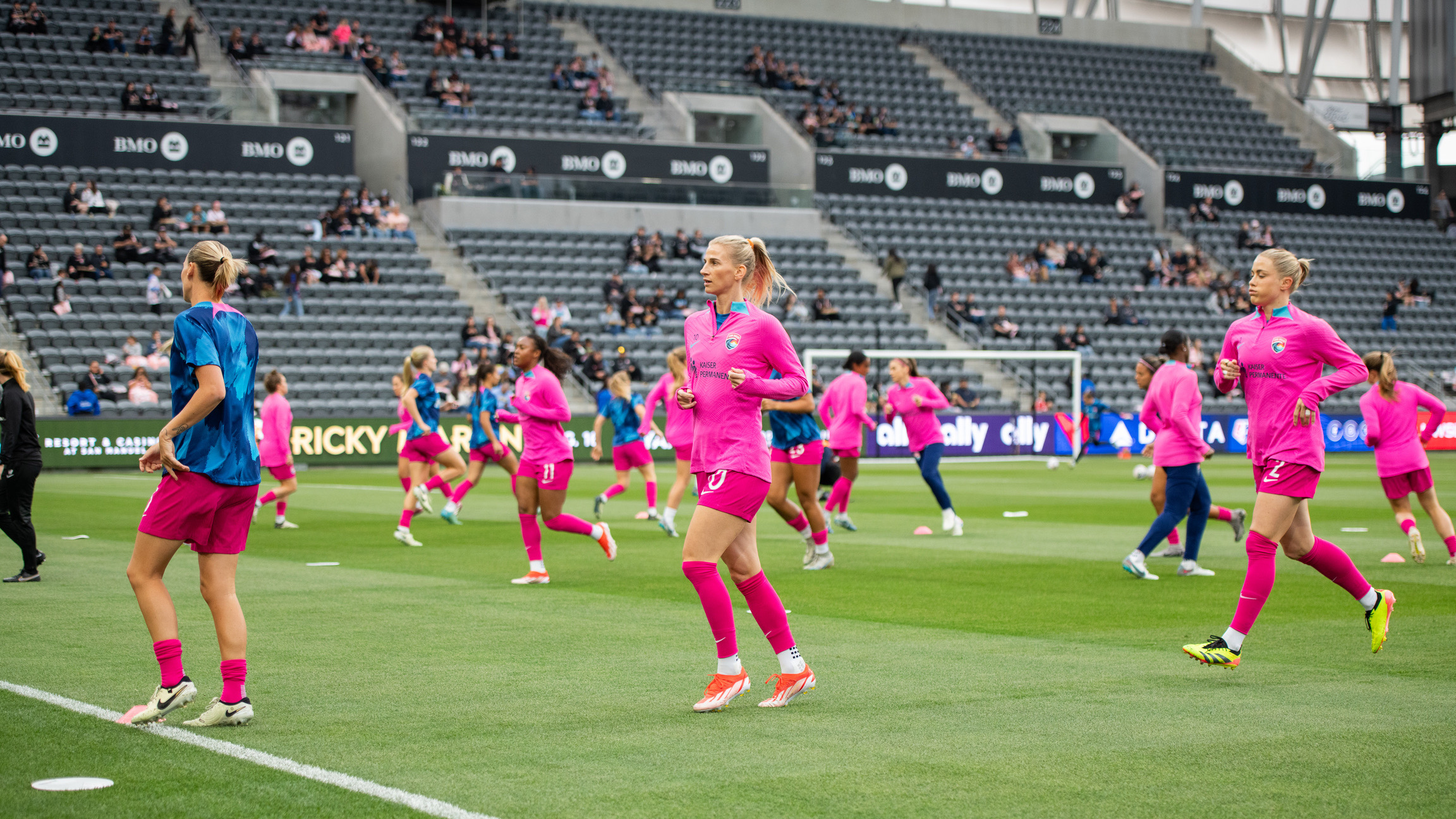 Wave warm up on May 23, 2024 at BMO Stadium in Los Angeles, Calif.